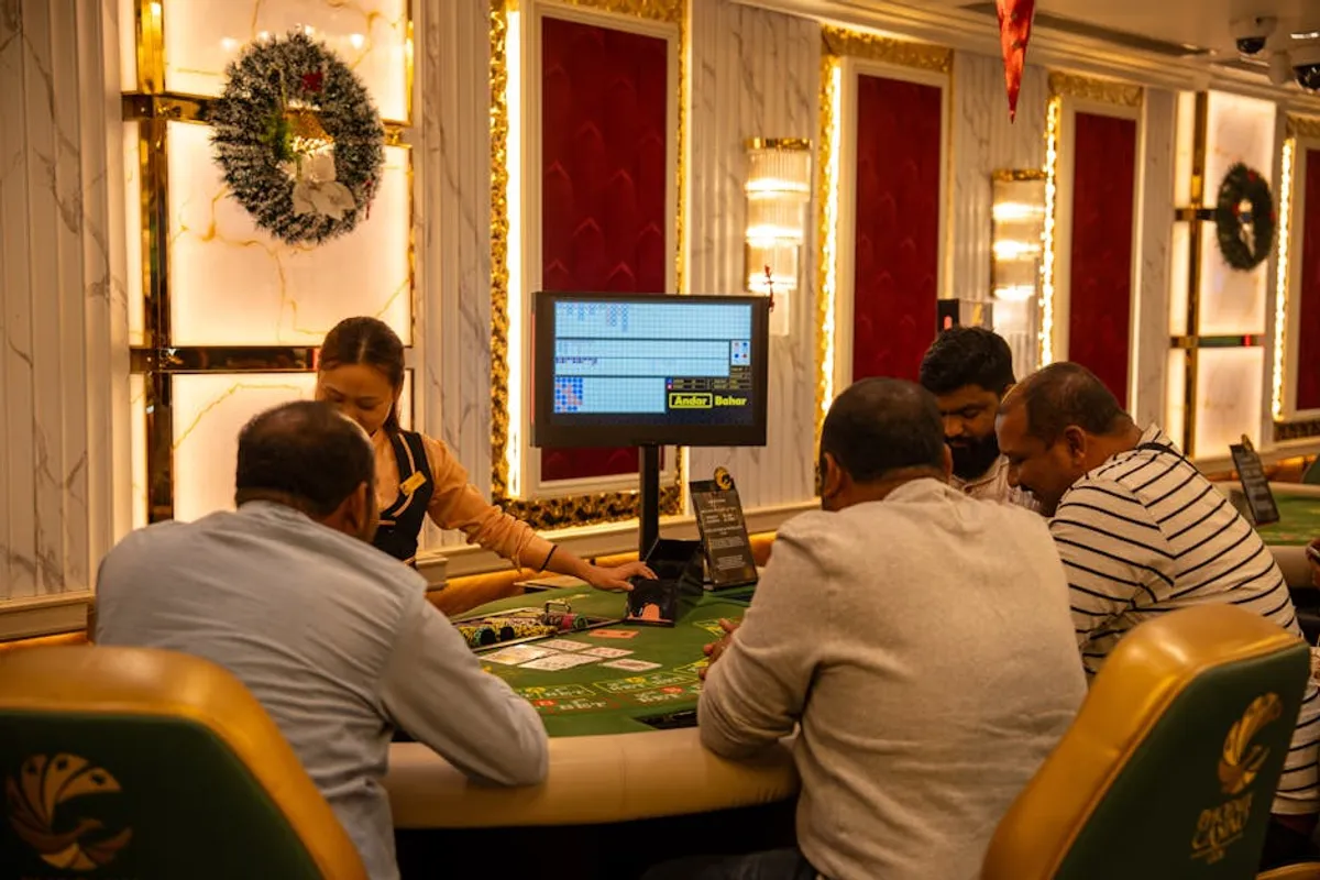 Live Casino Games: How They Work and What to Expect
